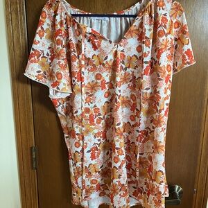 Simple fun 2xl Floral Flutter-Sleeve Blouse in Orange and Cream
